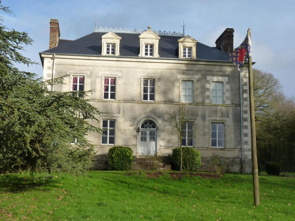Chateau De Craon Comblessac Bagian luar foto