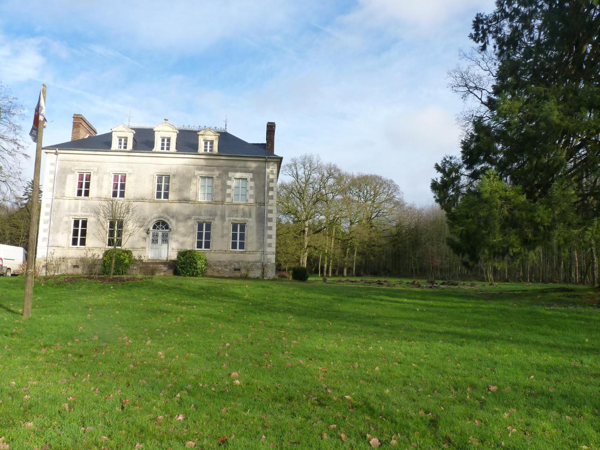 Chateau De Craon Comblessac Bagian luar foto